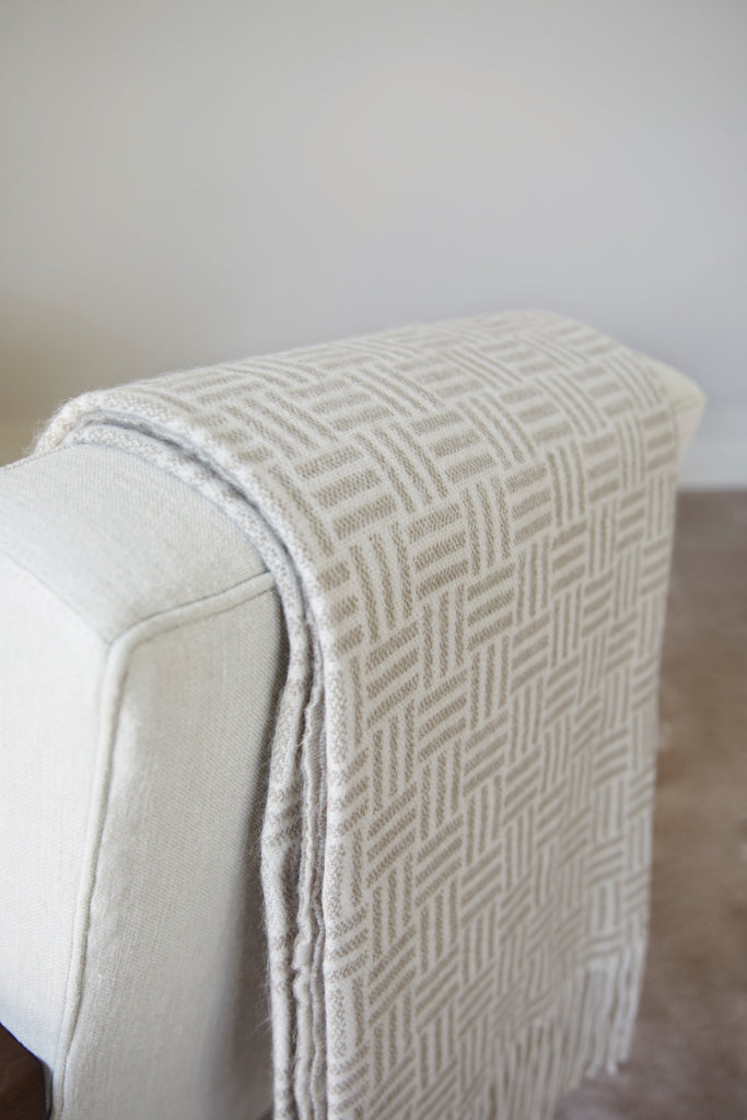 Load image into Gallery viewer, Leno Blanket - Custom Wood Designs