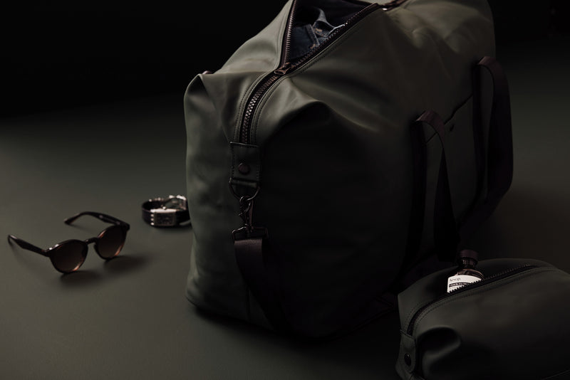 Load image into Gallery viewer, VINGA Baltimore Weekendbag - Custom Wood Designs