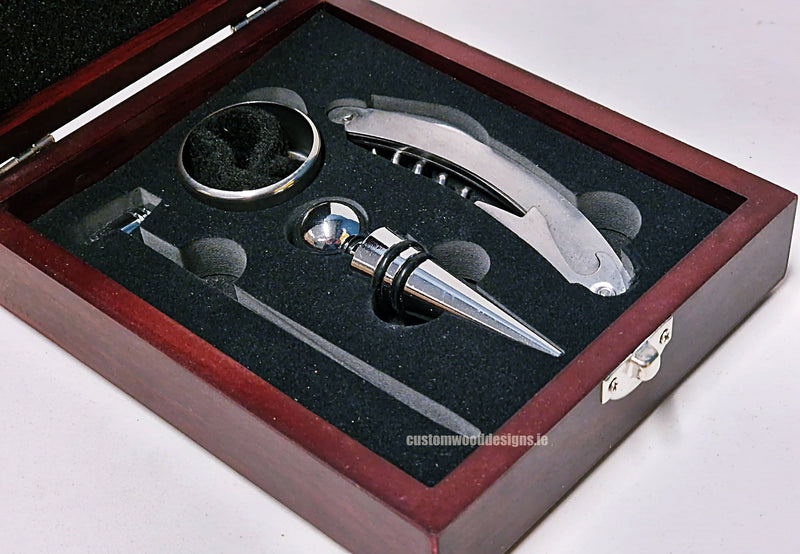 Load image into Gallery viewer, Wine set in wooden box pack of 25 Custom Wood Designs __label: Multibuy CustomWoodDesignsIrelandWineGiftingsetsWinebottleopenerspersonalisedwinegiftsetscorporateGiftingIrelandwoodenwinegiftsets_5_dbfb50b5-d4a0-45c9-88ff-f32781e579d0
