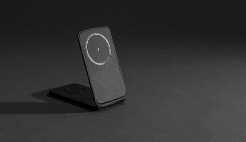 Load image into Gallery viewer, Swiss Peak RCS rPU 15W 3-in-1 magnetic wireless charger - Custom Wood Designs