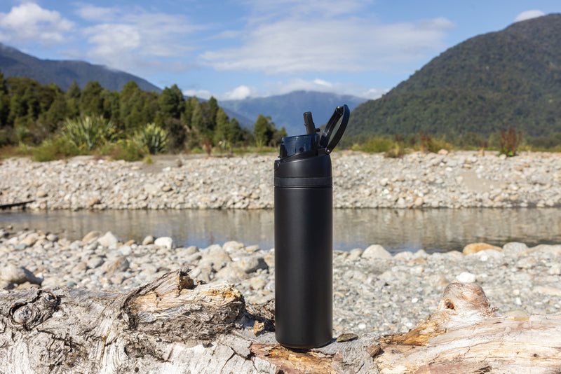 Load image into Gallery viewer, Omni Sip RCS certified re-steel lockable bottle 720ml - Custom Wood Designs