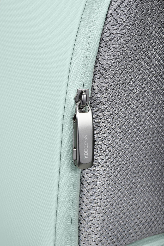 Load image into Gallery viewer, Bobby Edge - Custom Wood Designs