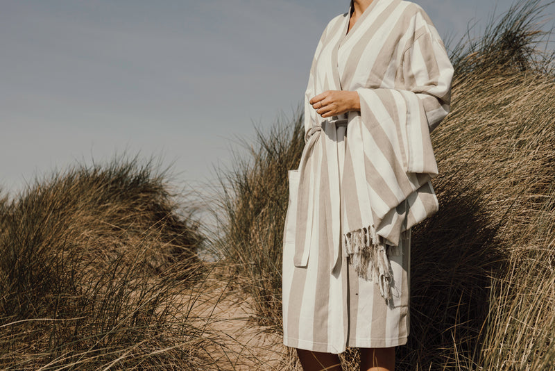 Load image into Gallery viewer, Ornos GRS hammam robe L/XL - Custom Wood Designs