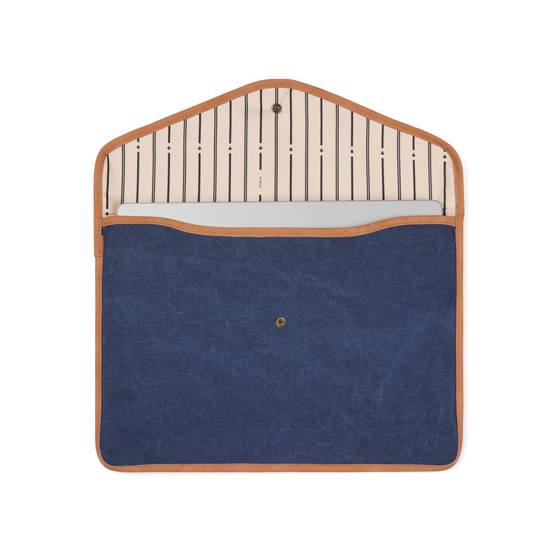 Load image into Gallery viewer, Bosle GRS recycled canvas 16" laptop sleeve - Custom Wood Designs