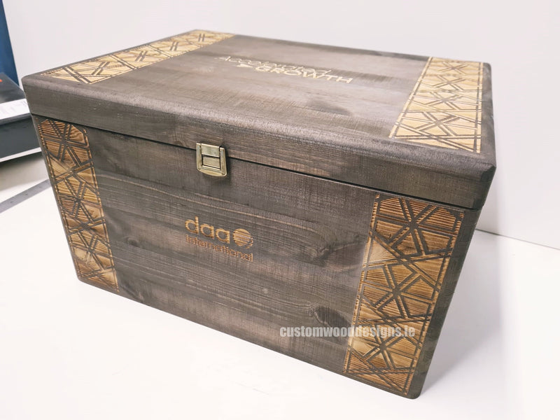 Load image into Gallery viewer, Pine Box MPB3 Custom Wood Designs __label: Upload Logo unbranded-pine-box-mpb3-53612309643607