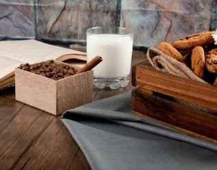 DIY Vintage-Inspired Coffee Table: Upcycling a Wooden Crate