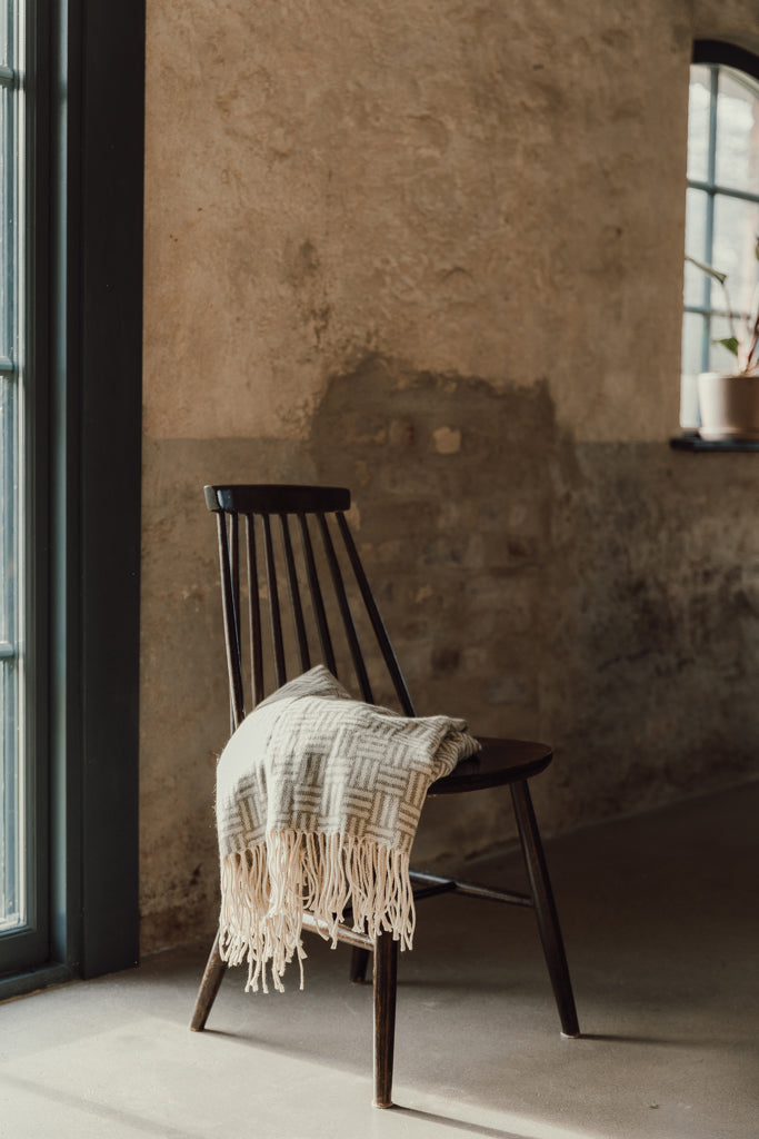 Load image into Gallery viewer, Leno Blanket - Custom Wood Designs
