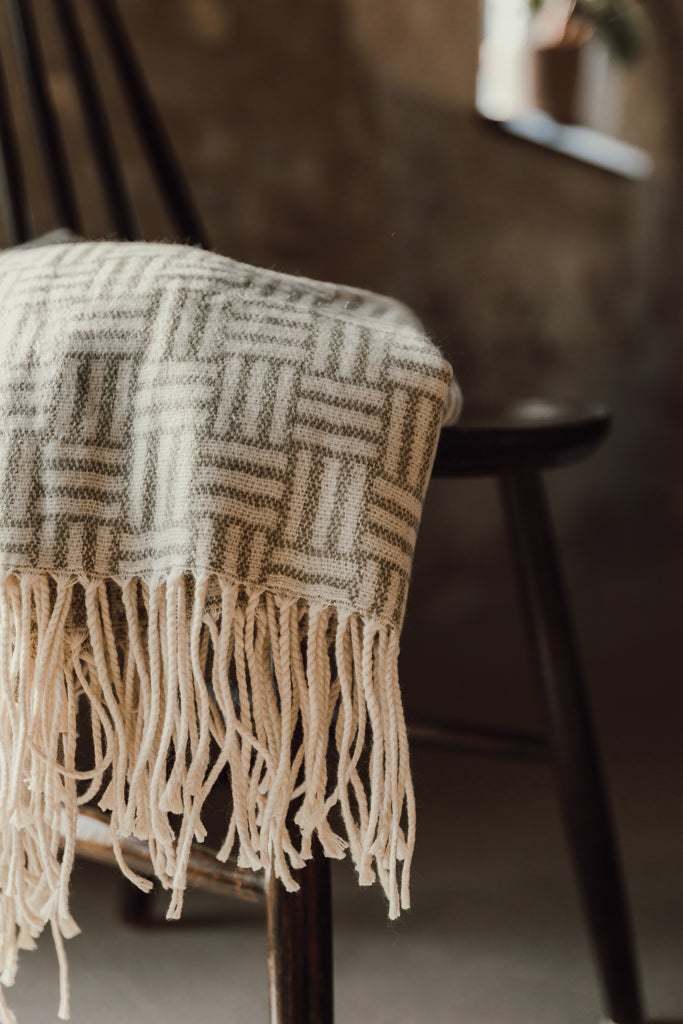 Load image into Gallery viewer, Leno Blanket - Custom Wood Designs
