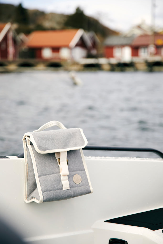 Load image into Gallery viewer, Day-trip cooler bag - Custom Wood Designs
