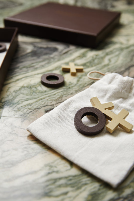 Criss-cross coffee table game - Custom Wood Designs