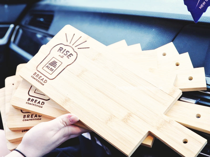 Load image into Gallery viewer, Wooden Serving Board pack of 25 - Custom Wood Designs
