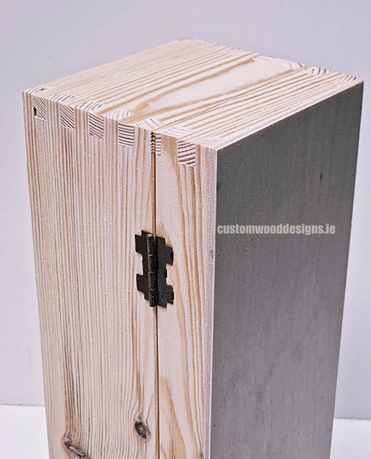 Hinged Lid 1 Bottle Box - Natural x25 Custom Wood Designs __label: Multibuy Bottle Box Bottle Boxes gift box Gift Boxes Single bottle box wooden Box CustomWoodDesignsIrelandCorporategiftboxesBottleBoxesGiftingboxesforbottleslaserengravedbottleboxespersonalisedbottleboxesCorporateboxesrusticboxwinebo_10_d2f74119-b8e9-47b5-b673-3a38