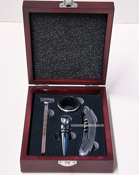 Wine set in wooden box pack of 25 Custom Wood Designs __label: Multibuy CustomWoodDesignsIrelandWineGiftingsetsWinebottleopenerspersonalisedwinegiftsetscorporateGiftingIrelandwoodenwinegiftsets_9_54fe8d5a-3f2e-494a-89c6-262298d350e2