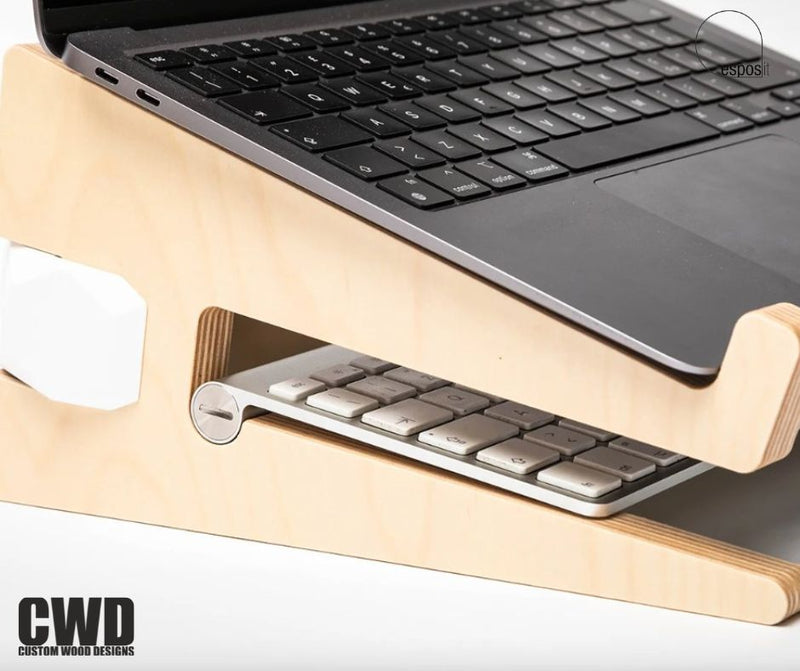 Load image into Gallery viewer, Supporto pc portatile UP+ Green Edition - Custom Wood Designs
