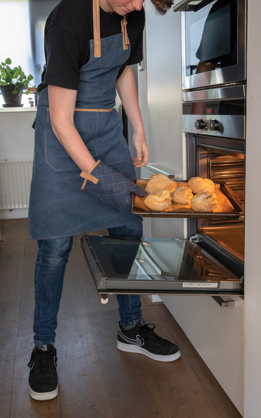 Deluxe canvas chef apron - Custom Wood Designs