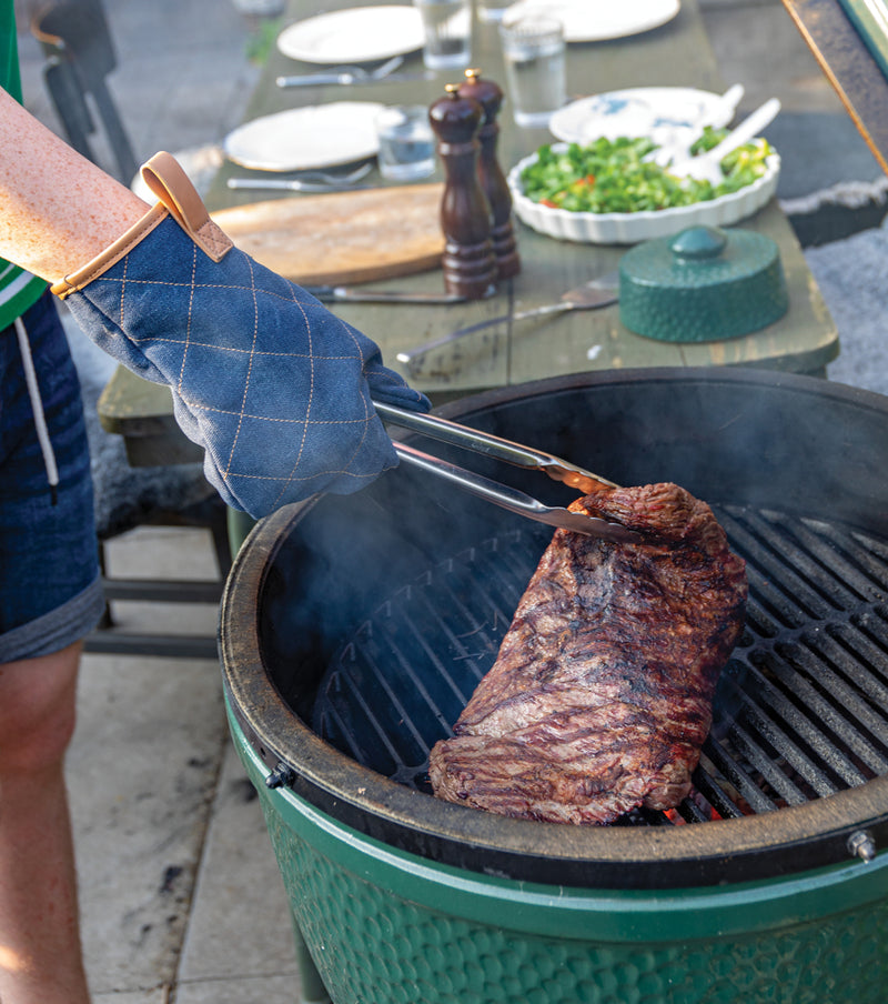 Load image into Gallery viewer, Deluxe canvas oven mitt - Custom Wood Designs
