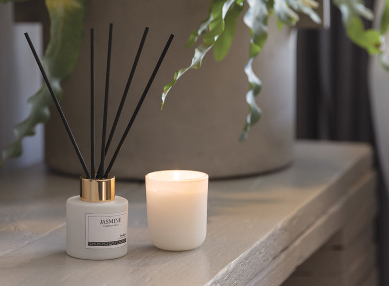 Load image into Gallery viewer, Ukiyo candle and fragrance sticks gift set - Custom Wood Designs

