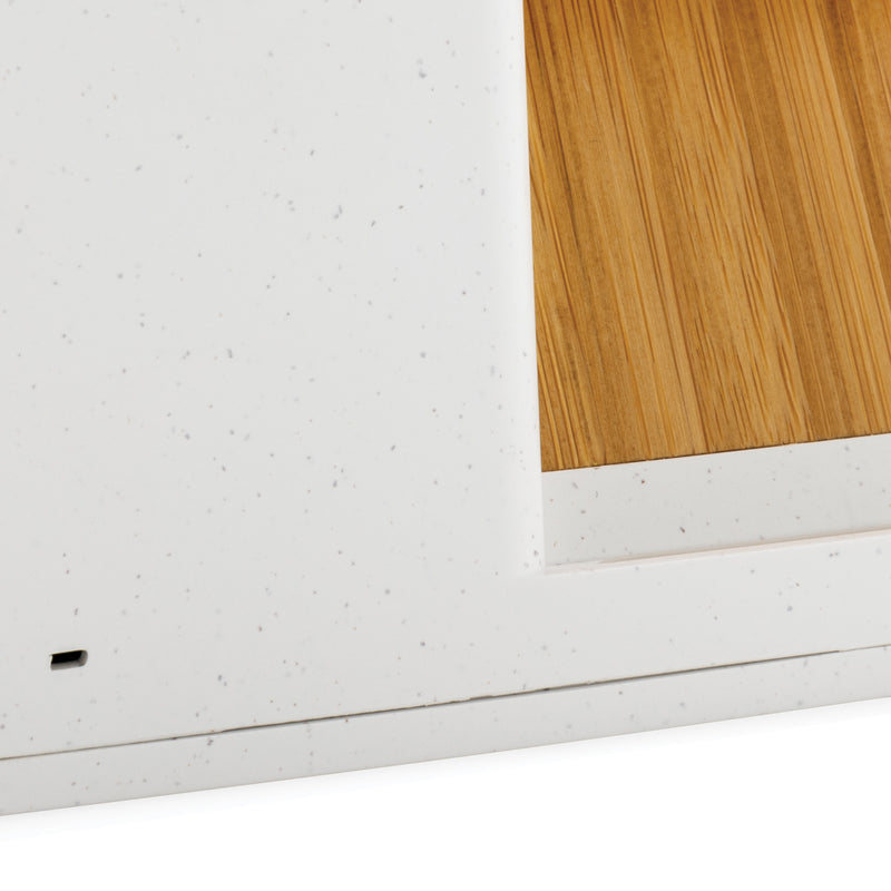 Load image into Gallery viewer, Ontario RCS recycled plastic 10W wireless charger - Custom Wood Designs
