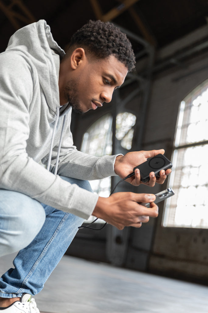 Load image into Gallery viewer, Urban Vitamin Sonoma RCS rplastic 10.000mah powerbank - Custom Wood Designs
