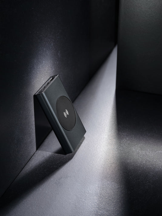 Terra RCS recycled aluminium 5000 mAh powerbank 5W wireless - Custom Wood Designs