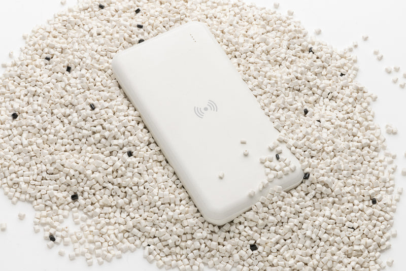 Load image into Gallery viewer, RCS standard recycled plastic wireless powerbank - Custom Wood Designs
