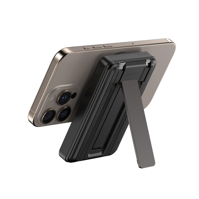 Load image into Gallery viewer, Urban Vitamin Delano 5in1 10,000mah 20WPD magnetic powerbank - Custom Wood Designs
