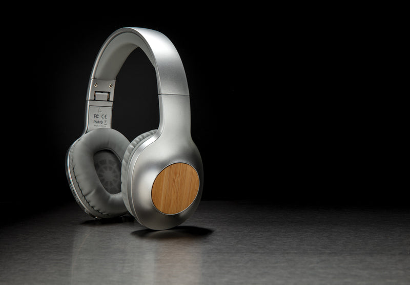 Load image into Gallery viewer, Dakota Bamboo wireless headphone - Custom Wood Designs
