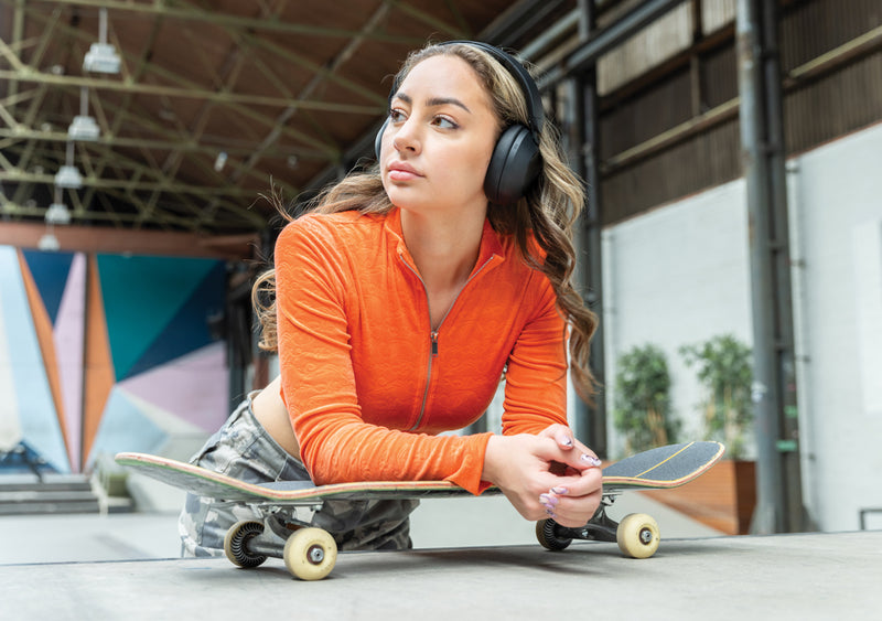 Load image into Gallery viewer, Urban Vitamin Cupertino RCS rplastic ANC headphone - Custom Wood Designs
