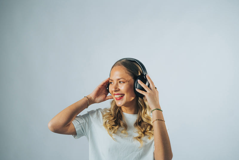 Load image into Gallery viewer, Urban Vitamin Cupertino RCS rplastic ANC headphone - Custom Wood Designs
