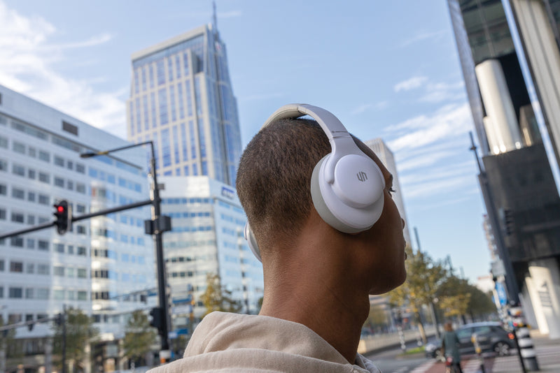 Load image into Gallery viewer, Urban Vitamin Fresno wireless headphone - Custom Wood Designs
