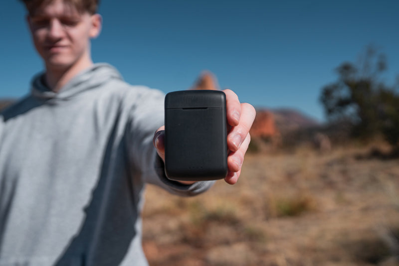 Load image into Gallery viewer, Skywave RCS recycled plastic solar earbuds - Custom Wood Designs
