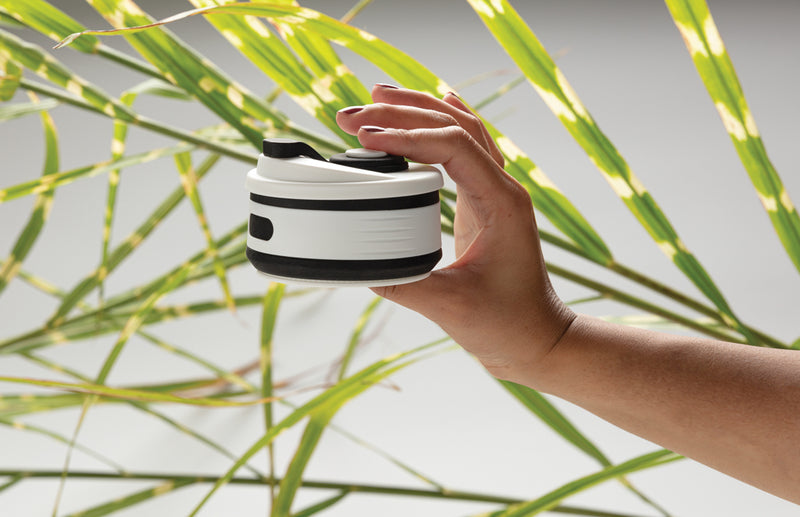 Load image into Gallery viewer, Foldable silicone cup - Custom Wood Designs
