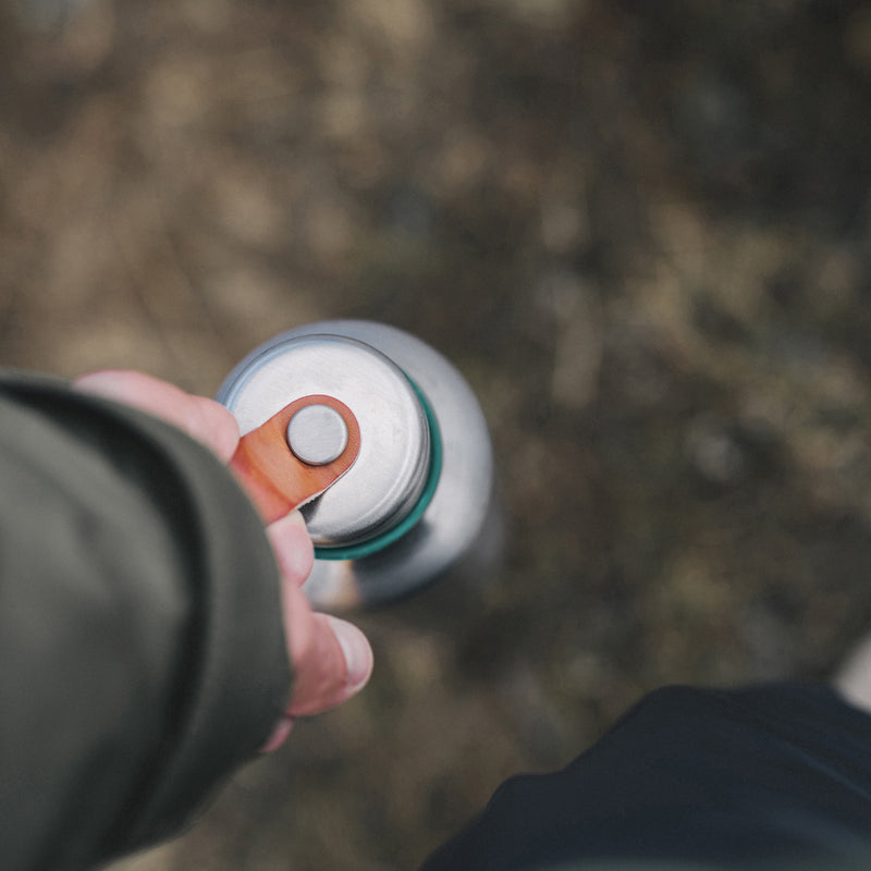 Load image into Gallery viewer, Black+Blum Insulated Water Bottle Large 750ml - Custom Wood Designs
