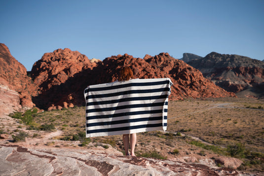 Yukari AWARE™ XL deluxe beach towel 100x180cm - Custom Wood Designs