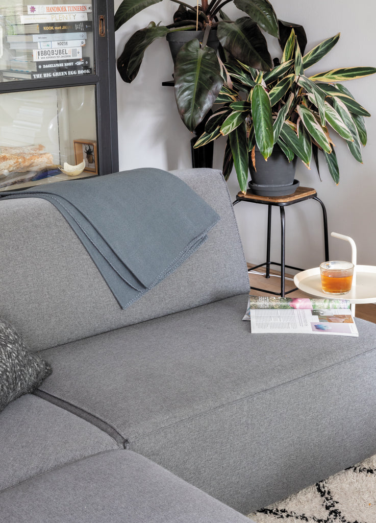 Load image into Gallery viewer, Fleece blanket in pouch - Custom Wood Designs
