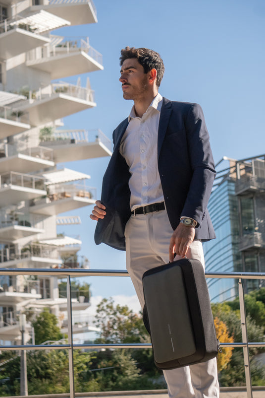 Bobby Bizz 2.0 anti-theft backpack & briefcase - Custom Wood Designs