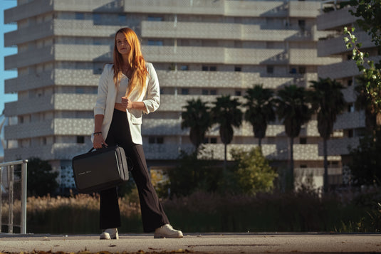 Bobby Bizz 2.0 anti-theft backpack & briefcase - Custom Wood Designs