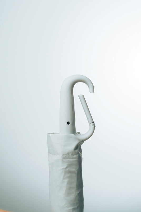 Yara 21" AWARE™ RPET solid colour umbrella with carabiner - Custom Wood Designs