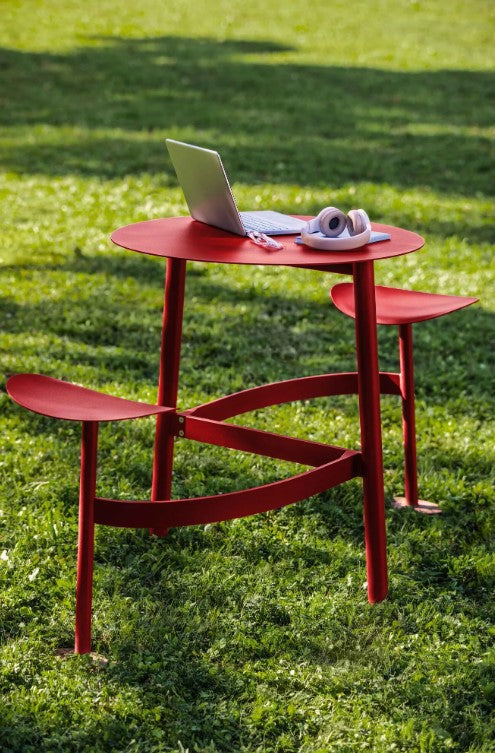 Load image into Gallery viewer, BOLDER 2-Seater Modular Round Outdoor Table with Integrated Seating - Custom Wood Designs BOLDER 2-Seater Modular Round Outdoor Table with Integrated Seating made from [material] –  [use_case] | Custom Wood Designs
