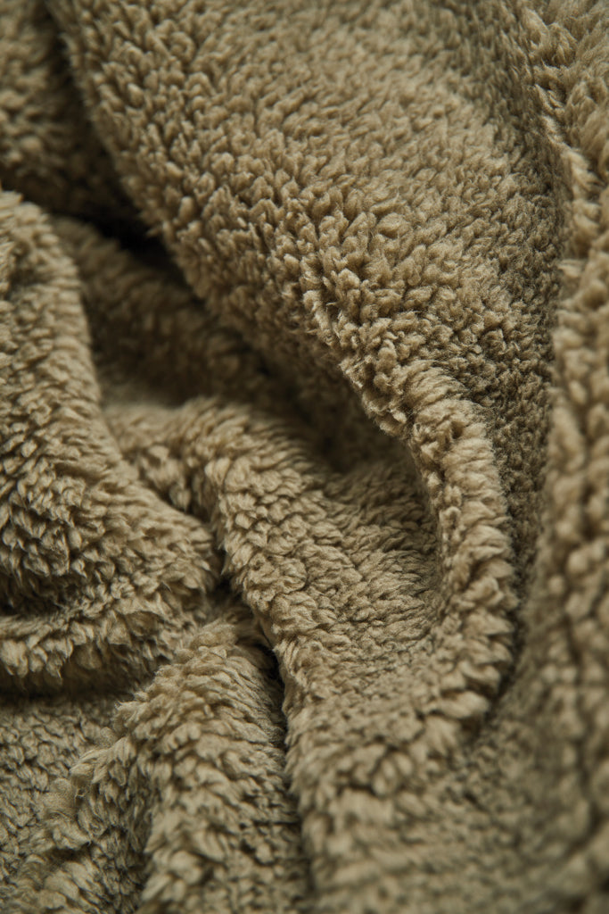 Load image into Gallery viewer, Main GRS recycled double pile blanket - Custom Wood Designs
