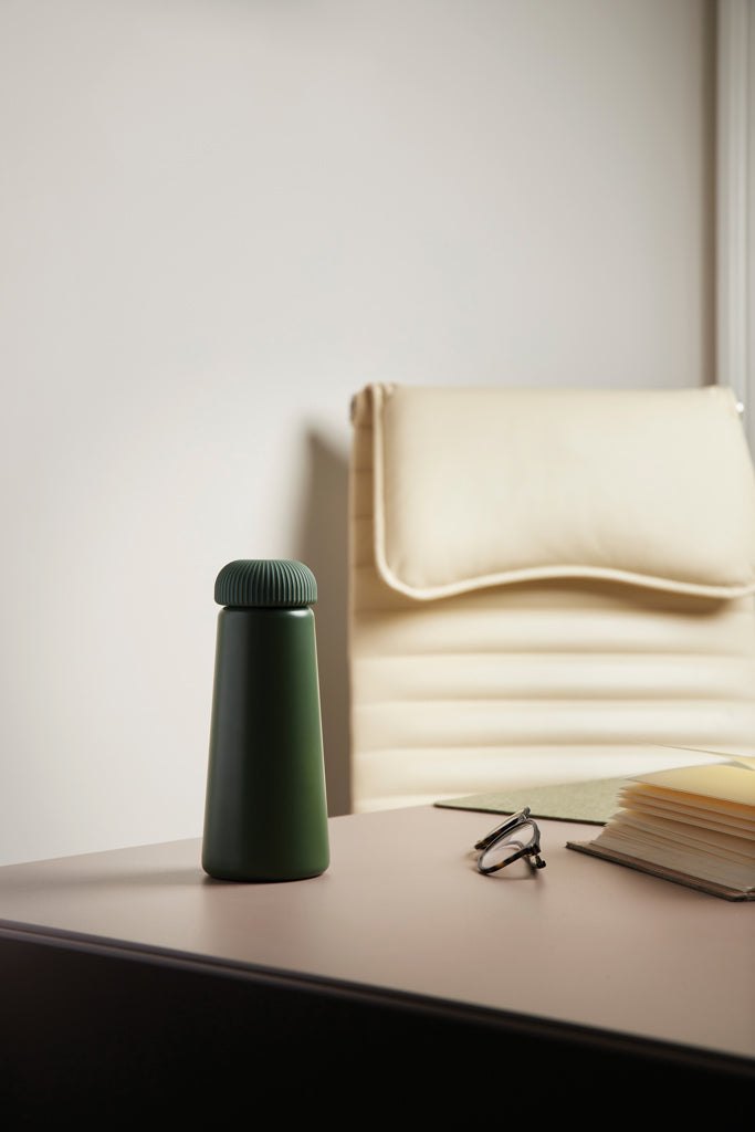 Load image into Gallery viewer, VINGA Erie RCS steel vacuum bottle 450 ML - Custom Wood Designs
