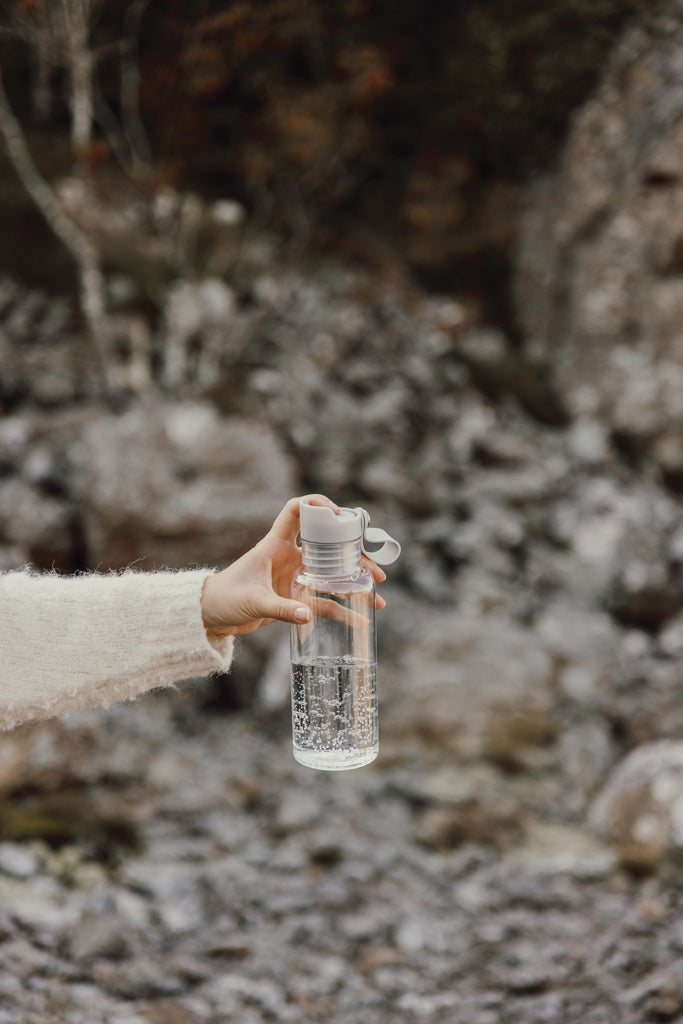 Load image into Gallery viewer, VINGA Balti RCS recycled pet bottle 600 ML - Custom Wood Designs
