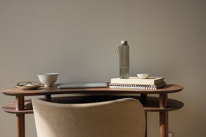 Load image into Gallery viewer, VINGA Arch RCS RPET bottle 550 ML - Custom Wood Designs VINGA Arch RCS RPET bottle 550 ML made from [material] –  [use_case] | Custom Wood Designs
