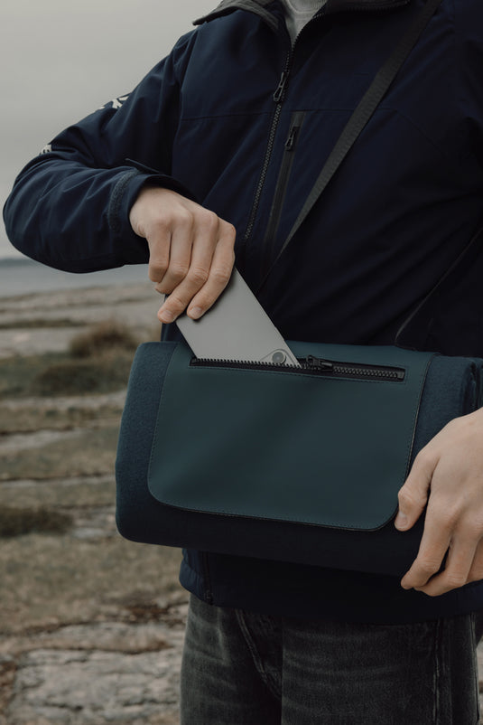 VINGA Baltimore RCS picnic blanket - Custom Wood Designs VINGA Baltimore RCS picnic blanket made from [material] –  [use_case] | Custom Wood Designs