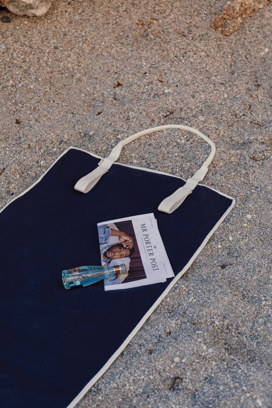 VINGA Volonne AWARE™ recycled canvas beach mat - Custom Wood Designs
