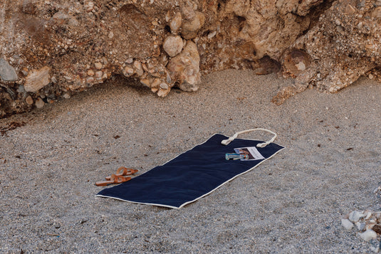 VINGA Volonne AWARE™ recycled canvas beach mat - Custom Wood Designs