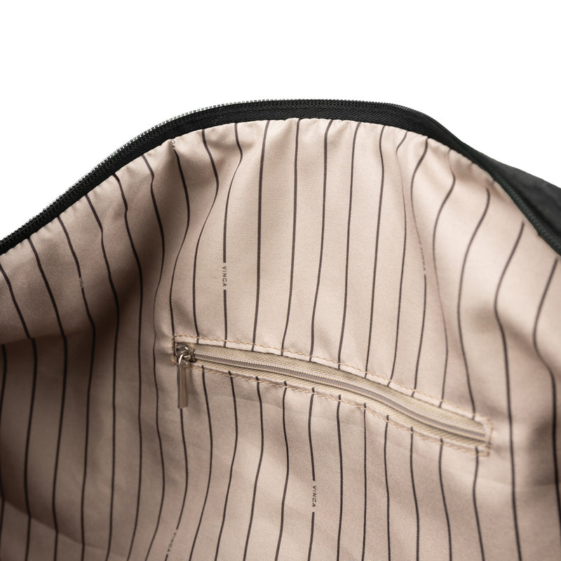 Load image into Gallery viewer, Marlo RCS recycled polyester weekend bag - Custom Wood Designs
