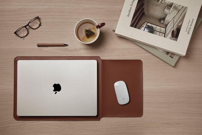 Load image into Gallery viewer, Tim PU RCS RPET 16&quot; laptop sleeve - Custom Wood Designs
