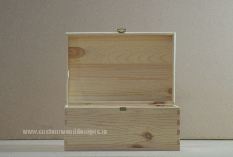 Load image into Gallery viewer, Pine Wood Chest CB3 29 X 19 X1 4,5 cm Chest Box pin bedroom deco box box with lid room deco wood wooden chest-box-unbranded-pine-wood-chest-cb3-29-x-19-x1-4-5-cm-53611779096919
