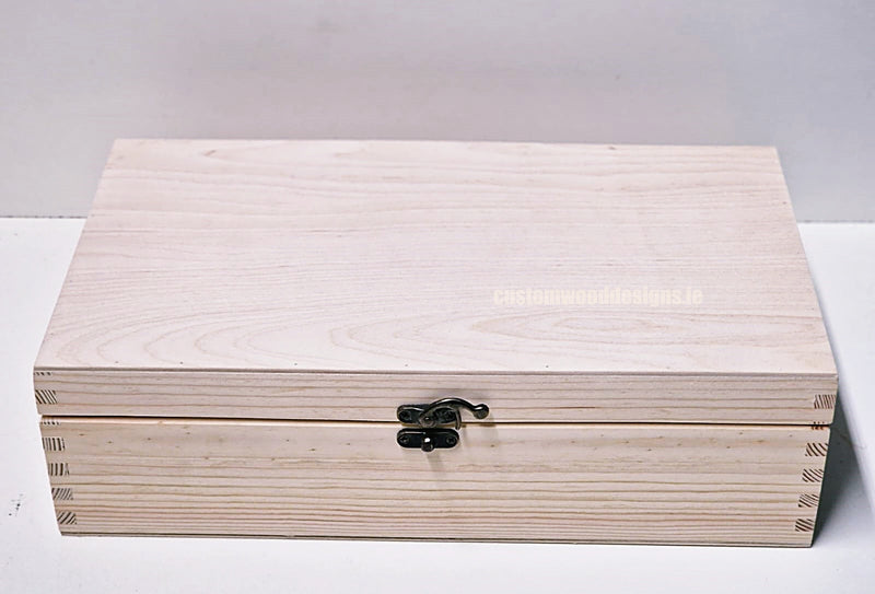 Load image into Gallery viewer, Hinged Lid 2 Bottle Box - Natural x25 Custom Wood Designs __label: Multibuy Bottle Box Bottle Boxes gift box Gift Boxes Single bottle box wooden Box default-title-hinged-lid-2-bottle-box-natural-x25-52627288260951
